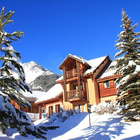 Le Barlèt23 pers Hameau des Chazals Nevache Hautes Alpes Extérieur photo