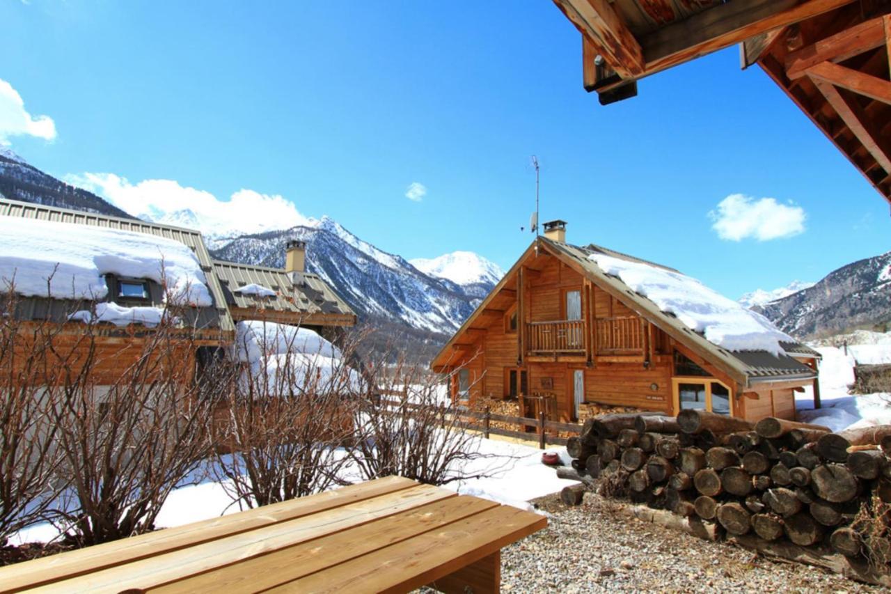 Le Barlèt23 pers Hameau des Chazals Nevache Hautes Alpes Extérieur photo