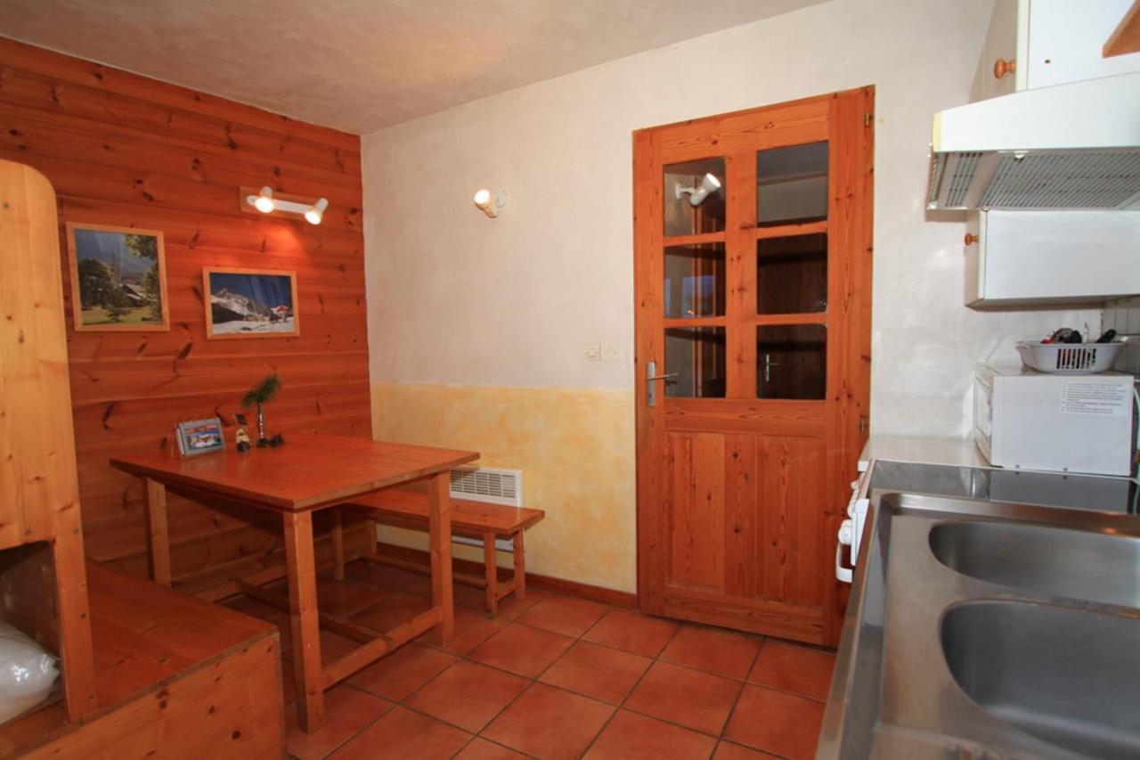 Le Barlèt23 pers Hameau des Chazals Nevache Hautes Alpes Extérieur photo