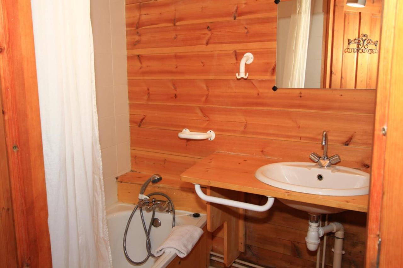 Le Barlèt23 pers Hameau des Chazals Nevache Hautes Alpes Extérieur photo